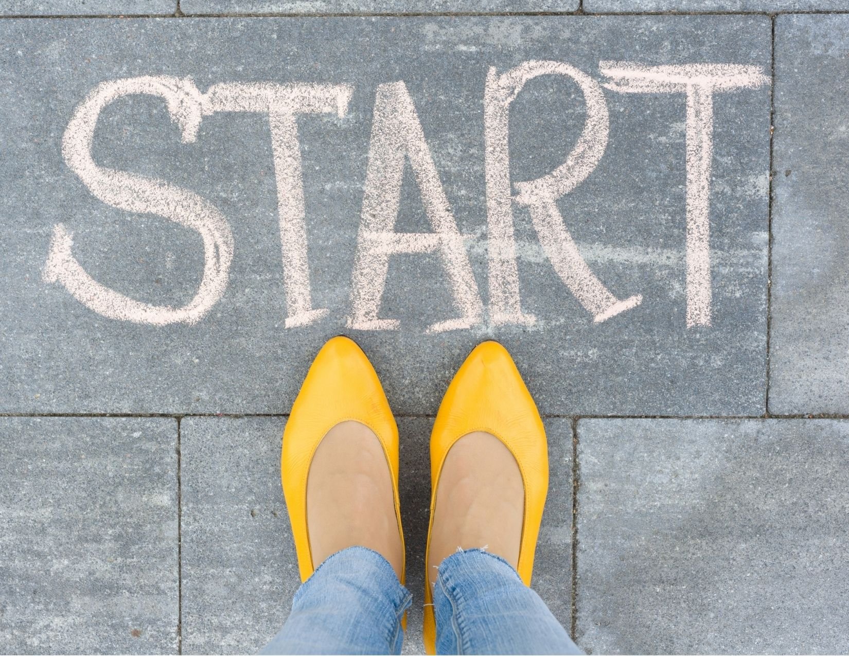 Yellow shoes in front of start