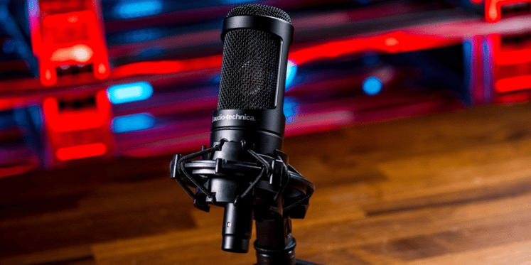 Audio Technica AT2035 condenser microphone